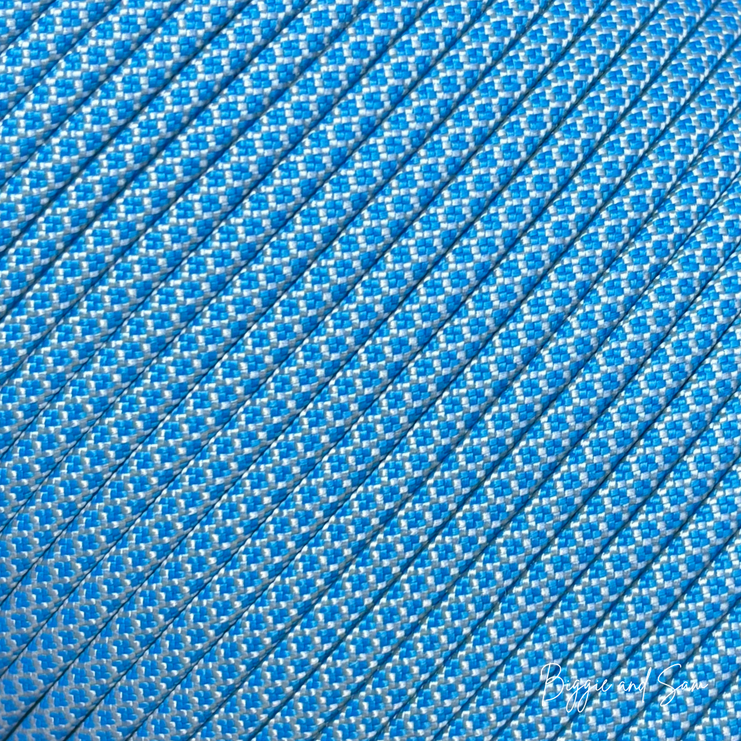Cream with Colonial Blue Diamond Paracord 550 TYP III