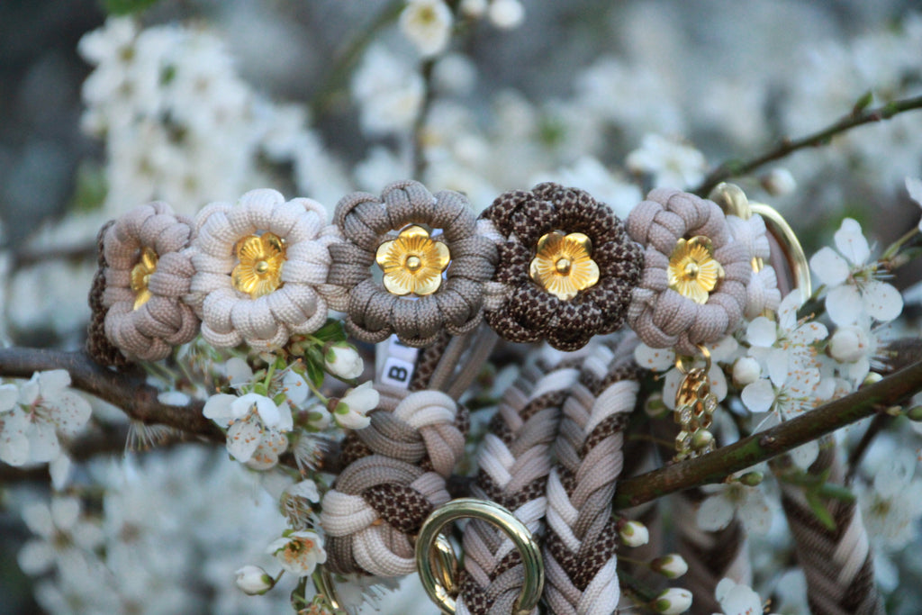 Set aus Blumenhalsband & Blumenleine "Honey Bliss" personalisierbar