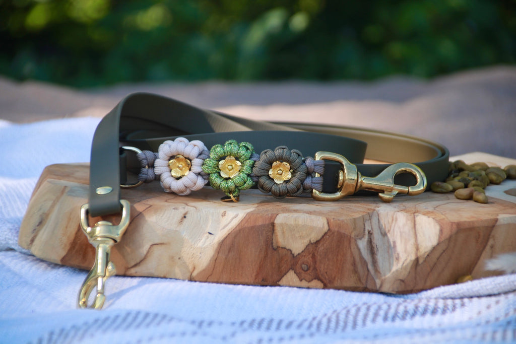 Hundeleine aus Biothane mit Blumen selbst gestalten