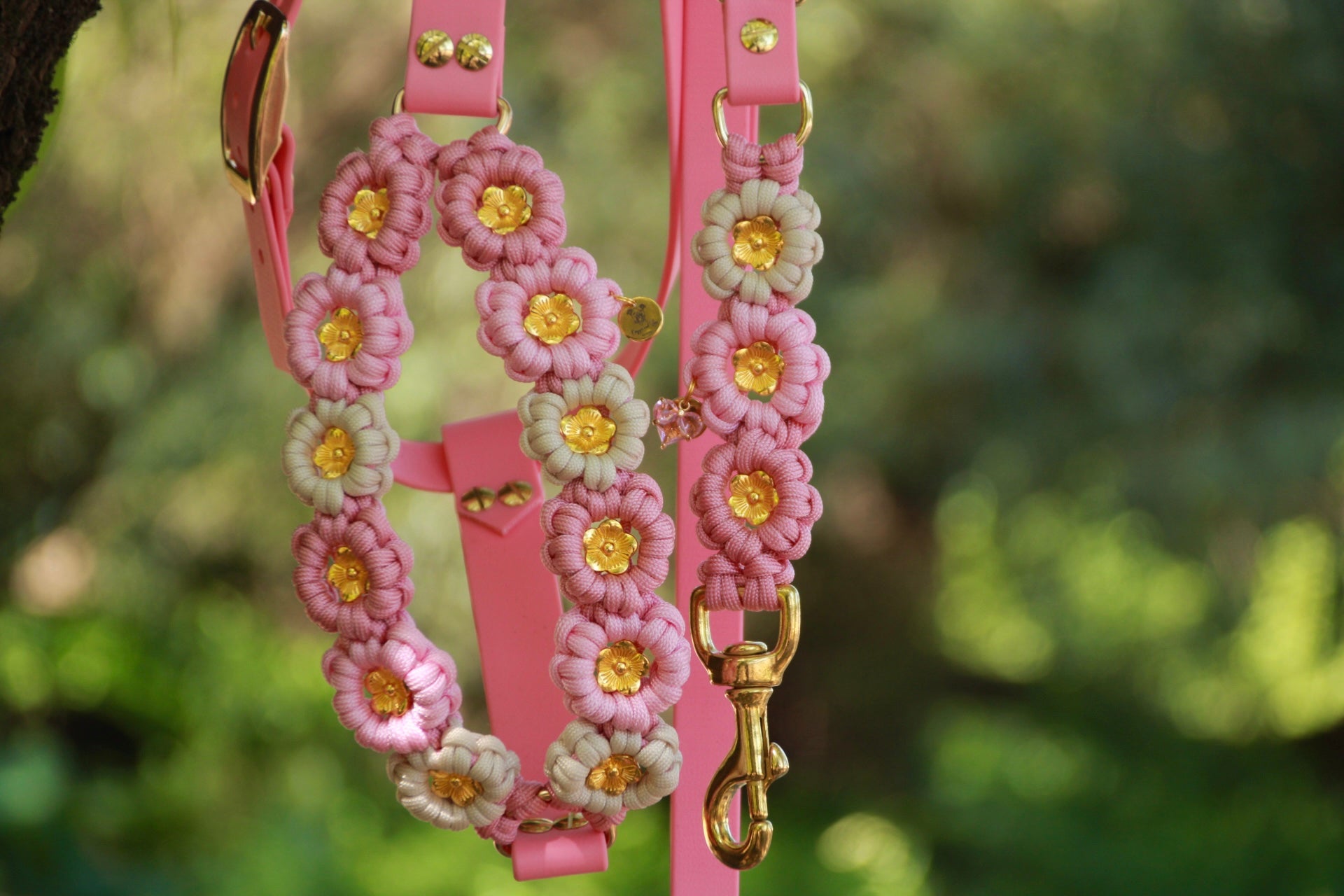 SOFORTKAUF Flower Geschirr "Cherry blossom" aus Paracord und Biothane®