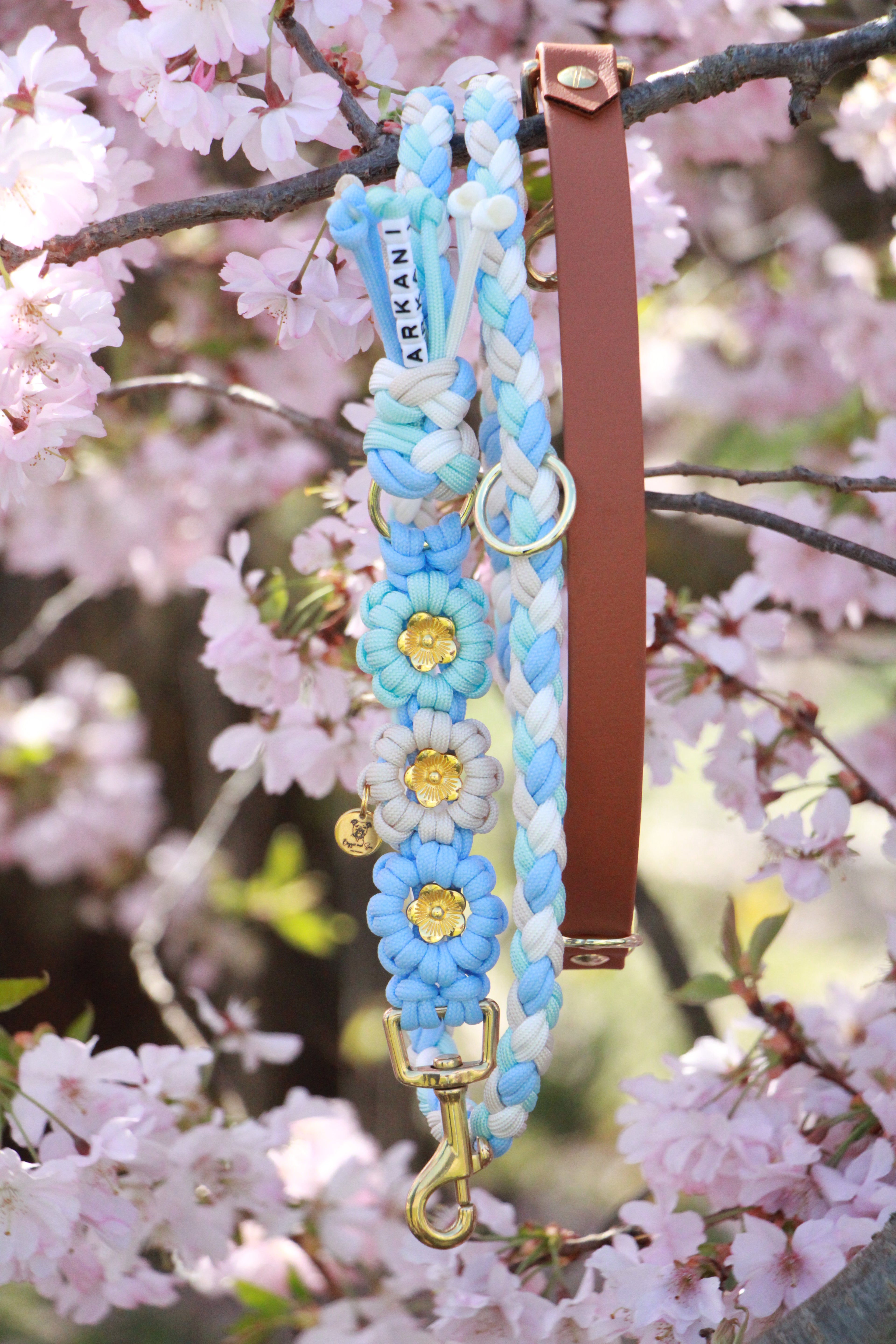 Set aus geflochtenem Halsband & Blumenleine "Polar Breeze" personalisierbar