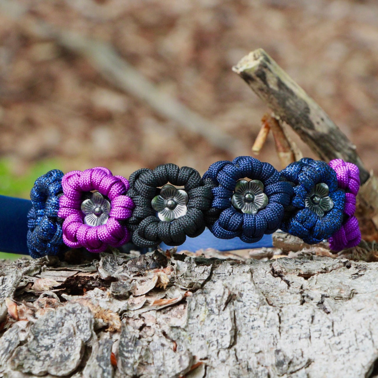 SOFORTKAUF Flower Halsband "Dark night"