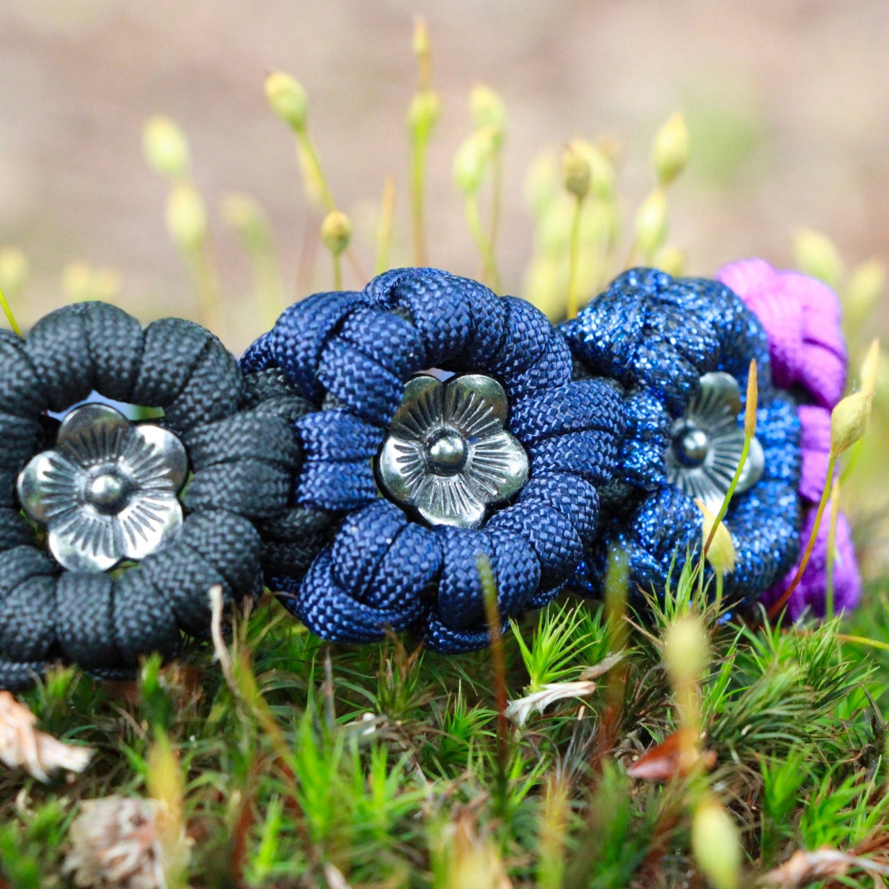 SOFORTKAUF Flower Halsband "Dark night"