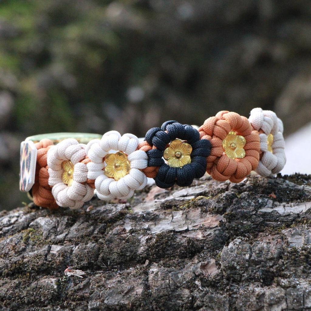 SOFORTKAUF Flower Halsband "Leo" mit Biothane® - Leoprint