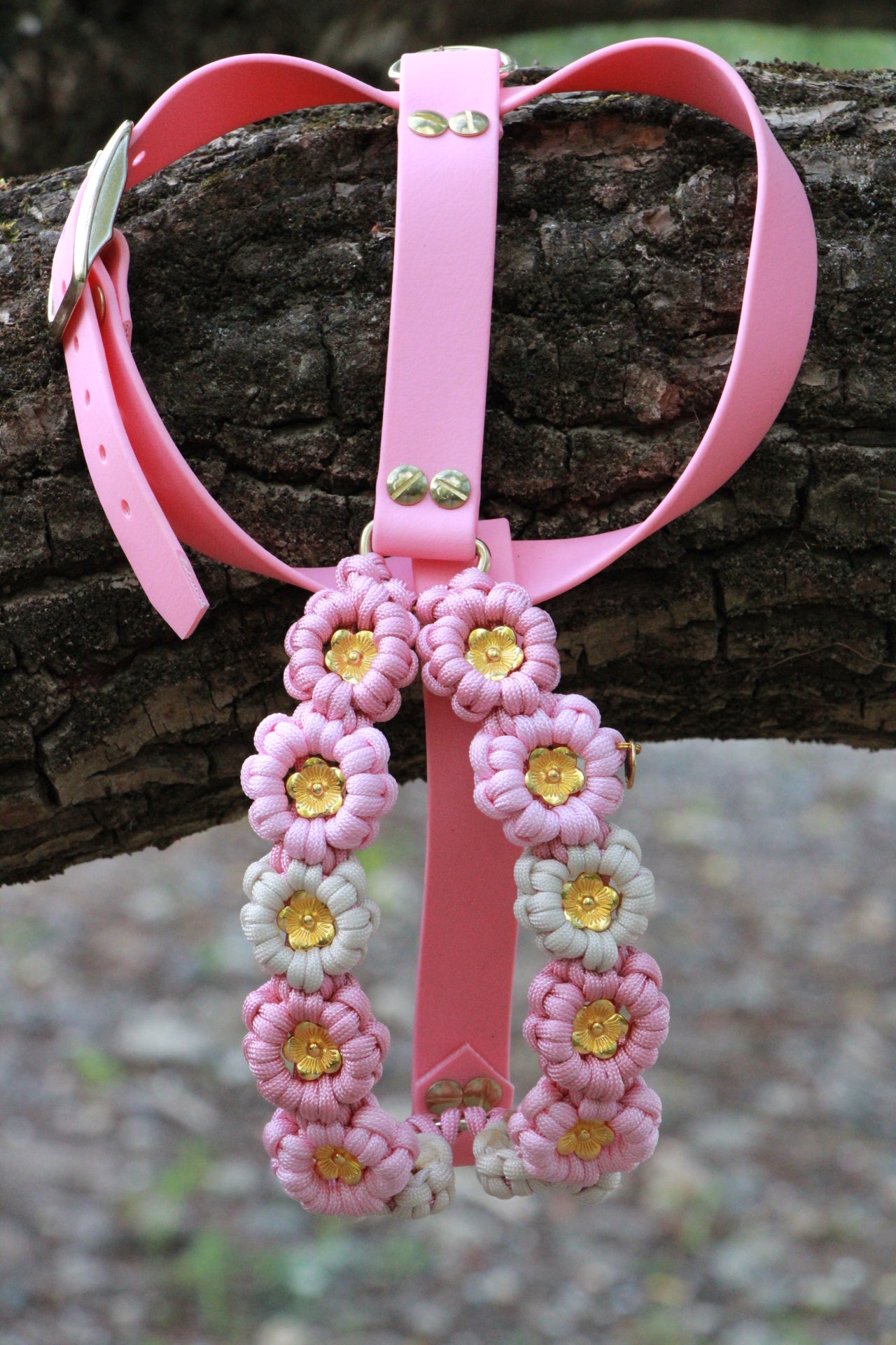 SOFORTKAUF Flower Geschirr "Cherry blossom" aus Paracord und Biothane®