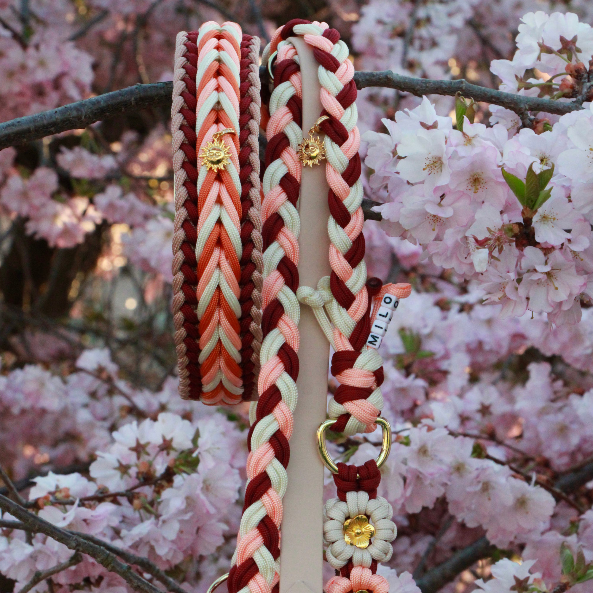Set aus geflochtenem Halsband & Blumenleine "Sunset Bloom" personalisierbar