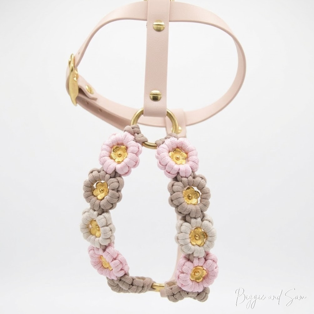 Hundegeschirr mit Blumen selbst gestalten